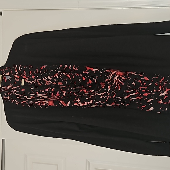 Classiques Entire Red + black SILK sleeveless cowl neck blouse, XL, EUC. - Picture 14 of 14